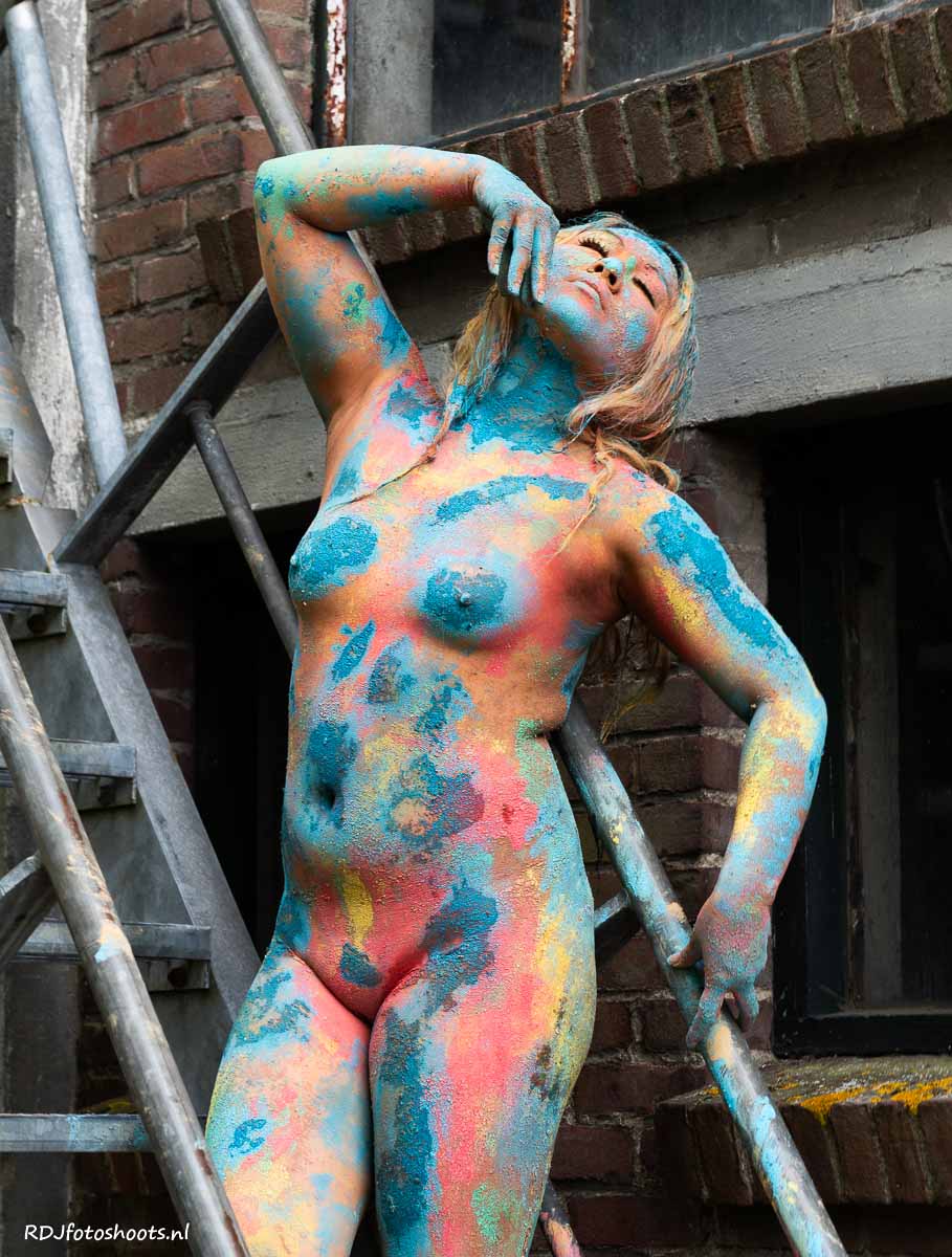 tfp bodypaint: op de buitentrap